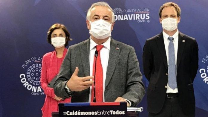 Menteri Kesehatan Chile Jaime Manalich mundur