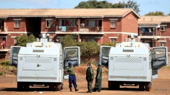 Menteri Kesehatan Zimbabwe Obadiah Moyo ditangkap polisi