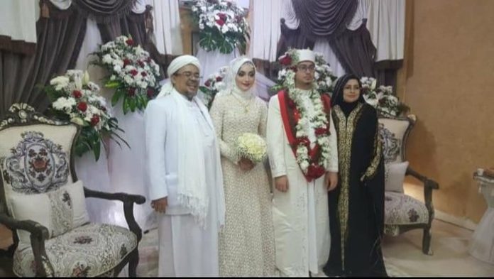 Anies Baswedan tak terlihat di lokasi pernikahan putri Rizieq Shihab