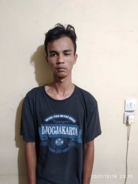 Bermodalkan Bangku, Pria di Jalan Karya Gasak Tiga Hp Senilai Rp19 Juta