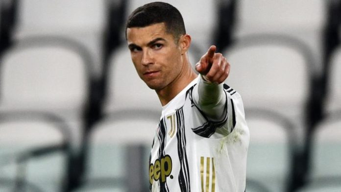 Cristiano Ronaldo Kemas Hattrick ke Gawang Cagliari