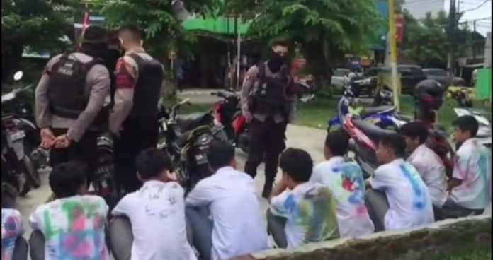Polisi Amankan Sejumlah Pelajar Usai Konvoi dan Coret Baju di Medan