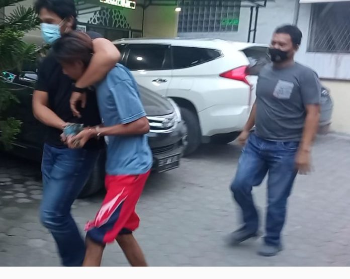 Videonya Viral, Pencuri Meteran Air Ditangkap saat Main Warnet di Medan