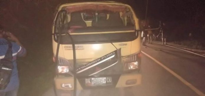 Mobil Terbalik di Samosir, 1 Tewas dan 3 Orang Luka-luka
