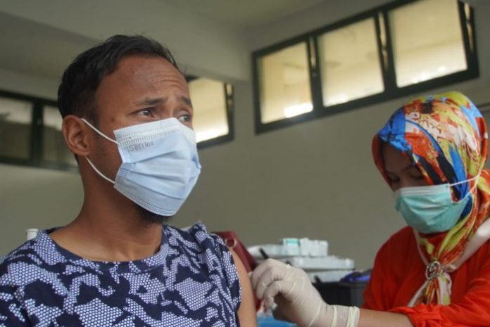 Pemain PSMS Medan Disuntik Vaksin Tahap II