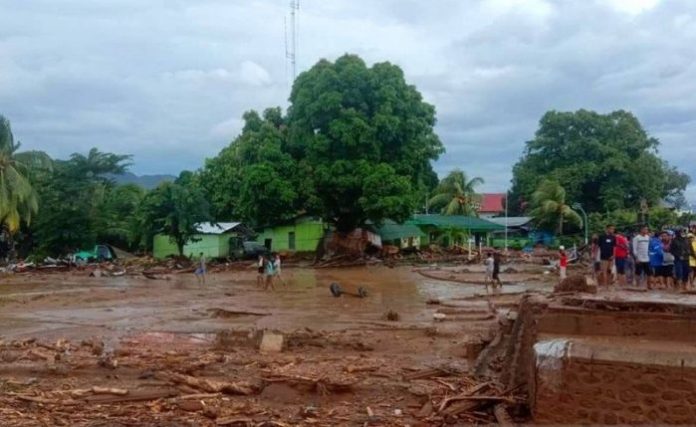 256 Jiwa Mengungsi Akibat Banjir Bandang Flores Timur