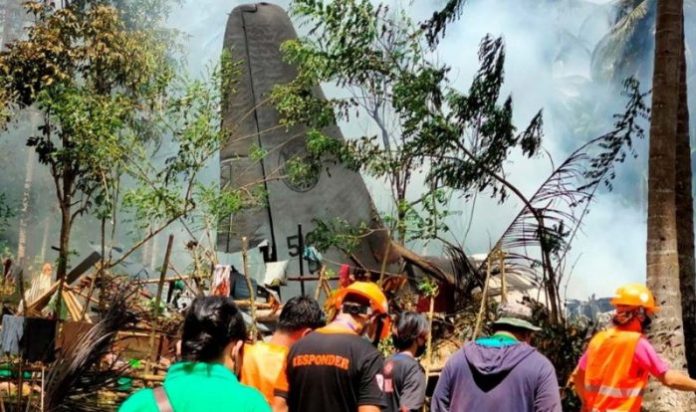 Pesawat AU Jatuh di Filipina, 47 Orang Tewas, 49 Terluka