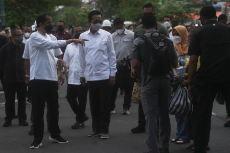 Presiden Jokowi Ingatkan Pelajar tidak Berkerumun Saat PTM Terbatas