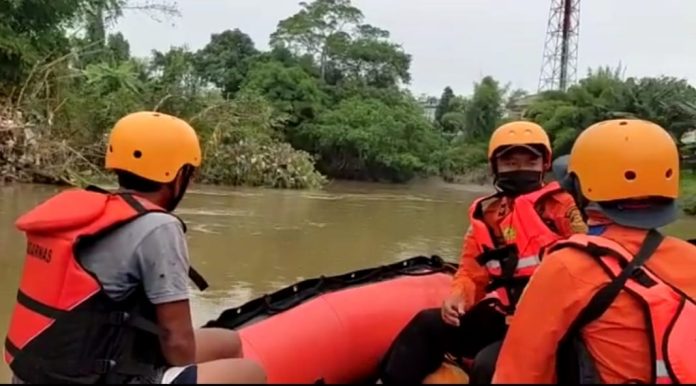 Bocah 10 Tahun Hanyut di Sungai Belawan, Tim SAR Lakukan Pencarian