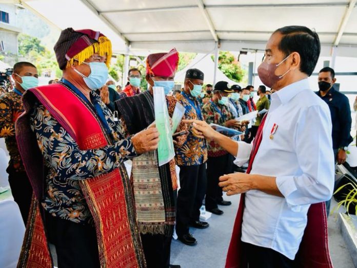 Sumut Terima 43 SK Hutan Sosial dari Presiden Jokowi