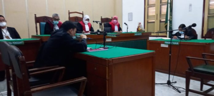 Didakwa Korupsi Dana BOS Rp1,4 M, Mantan Kepsek SMAN 8 Medan Diadili