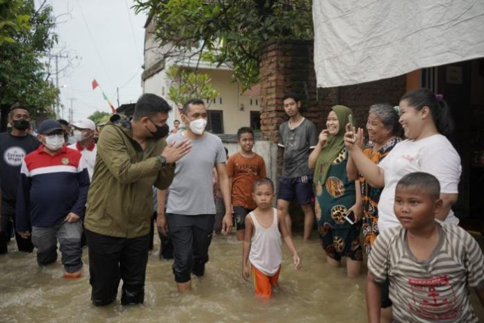 BPBD Medan Evakuasi Warga Pinggir Sungai yang Terdampak Banjir