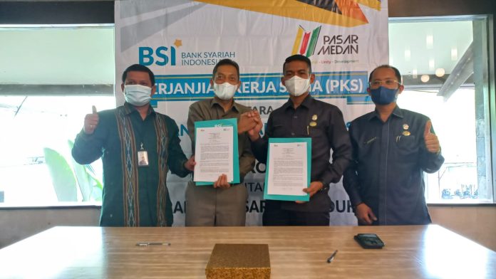 Menunjang Aplikasi Administrasi Keuangan, PUD Pasar-BSI Medan Tanda Tangani Kerja Sama