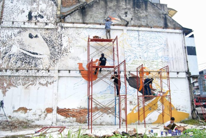 Semarak Hari Hutan dan Air Sedunia, Kampanyekan Penyelamatan Alam dengan Seni Mural