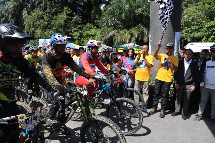 Buka Gravity Enduro Bukit Lawang, Musa Rajekshah: Serunya Olahraga Sambil Berwisata