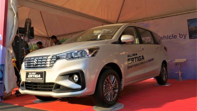 Suzuki memamerkan teknologi baru yakni hybrid di Indonesia yang diduga akan disuntikan ke Ertiga dan XL7 di Indonesia. Perusahaan menyebut teknologinya ini sebagai Suzuki Smart Hybrid. (CNN Indonesia/ Rayhand Purnama)