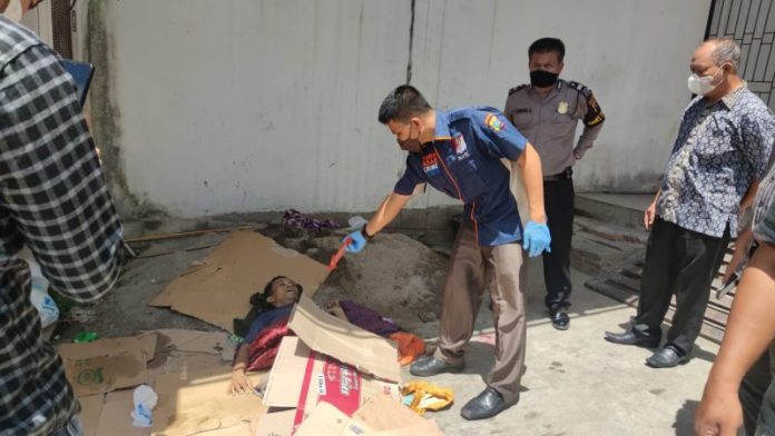 Heboh! Mayat Pria Ditemukan di Depan SPBU Padangsidimpuan
