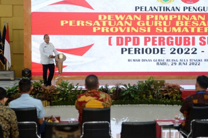 Gubernur Sumut Minta Para Guru Besar Berperan Atasi Berbagai Masalah di Masyarakat