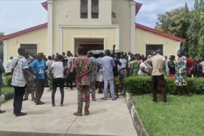 Gereja di Nigeria Diserang, 22 Orang Tewas