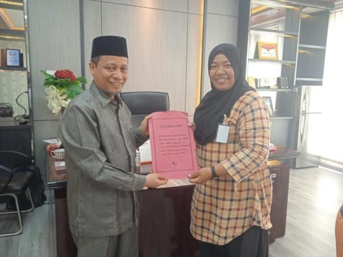 FGTT Serahkan Dugaan Kecurangan Guru Bodong Lolos PPPK ke Wakil Ketua DPRD Medan
