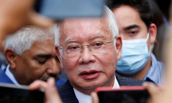 Mengeluh Sakit di Penjara, Mantan PM Najib Razak Dirawat di RS