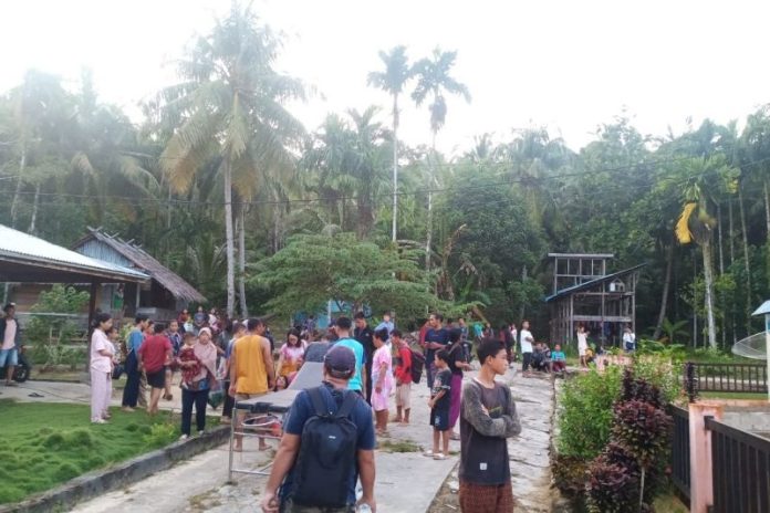 Kepulauan Mentawai Diguncang Gempa, Warga Mengungsi
