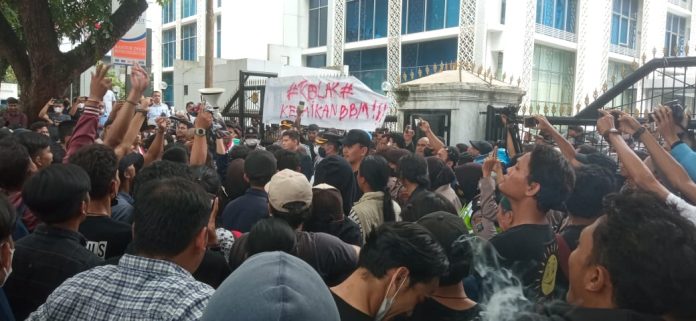 Demo Tolak Kenaikan Harga BBM di Medan, Puluhan Mahasiswa Sempat Teriak Sambo