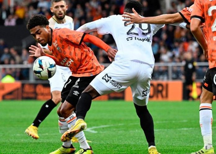 Lorient Gagal Kudeta PSG dari Puncak Klasemen