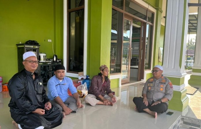 Bincang-bincang Kamtibmas, Kapolres Tanjungbalai Sambangi Ustadz dan Warga