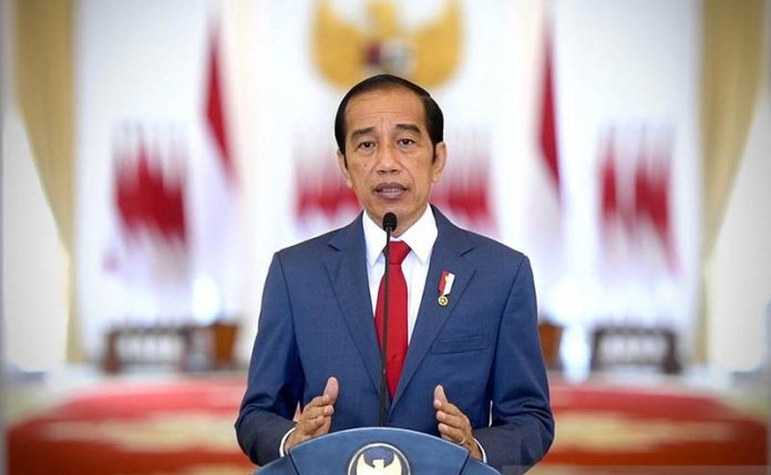 Jokowi Minta Kapolri Usut Tuntas Tragedi Stadion Kanjuruhan