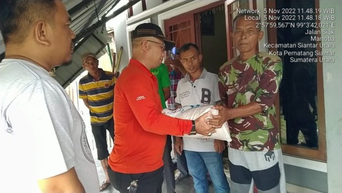 Pemko Siantar Salurkan Bantuan kepada Warga Korban Longsor di Jalan Siak