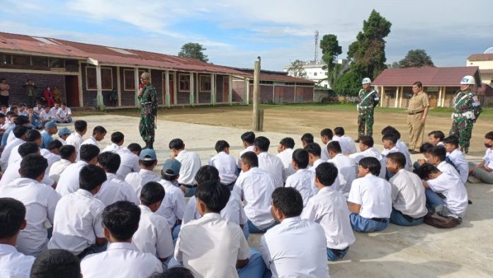 Bentuk Sikap Bela Negara Pelajar, Dandim 0205/TK Beri Materi Wasbang di SMK Pijerpodi