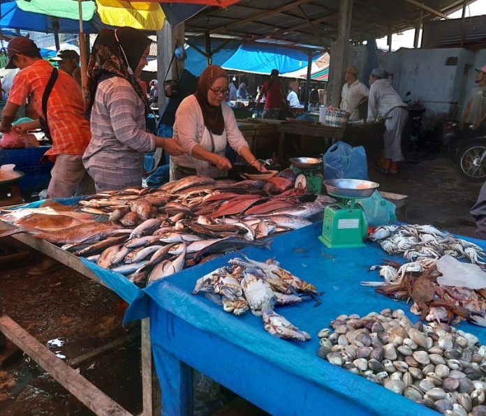 Musim Hujan, Pedagang Ikan Sebut Stok Minim Bikin Harga Jadi Naik