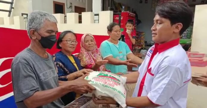 Pedagang Korban Kebakaran di Jalan Jamin Ginting Medan Terima Bantuan