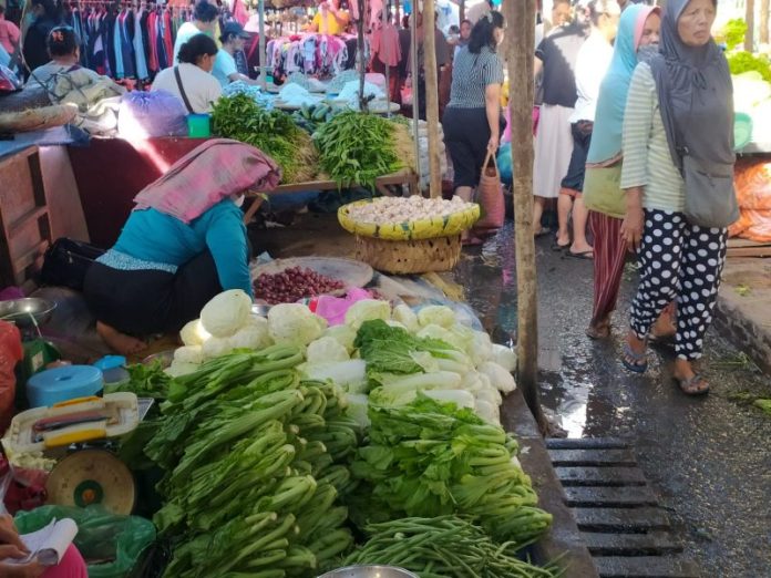 Musim Hujan, Harga Sayur di Pasar Tradisional Beranjak Naik