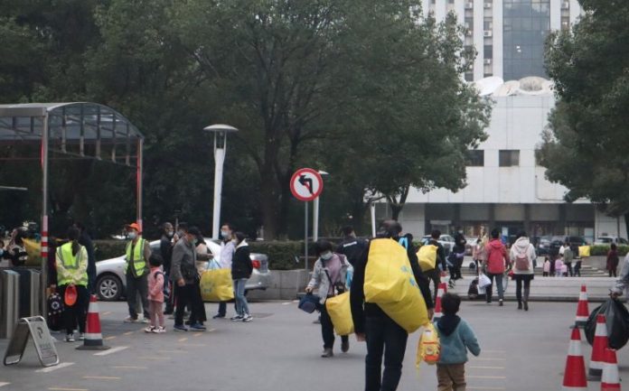 Peradilan China Sahkan Larangan Mengajar Seumur Hidup Bagi Guru