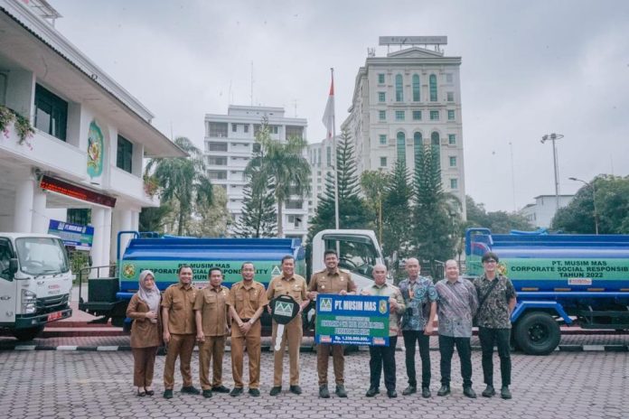 Pemko Medan Terima CSR 3 Unit Mobil Tangki Air dari PT Musim Mas