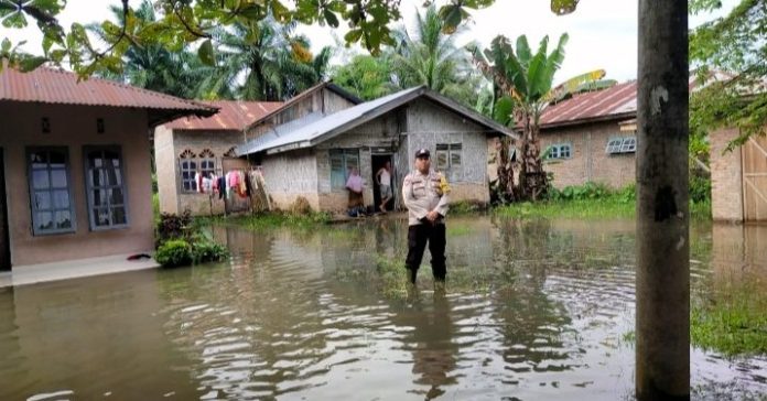 Desa Paya Bagas Sergai Masih Terendam Banjir