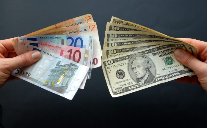 Dolar Terhadap Euro: Menuju Penurunan Sesi Keempat Beruntun