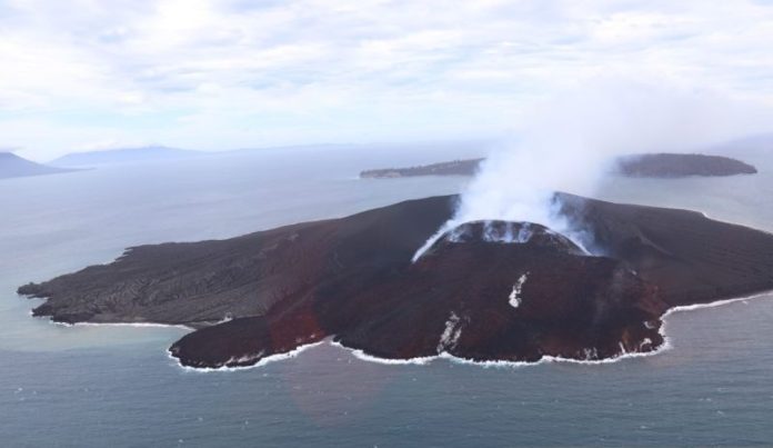 Pagi Ini, Gunung Anak Krakatau Sudah 7 Kali Erupsi
