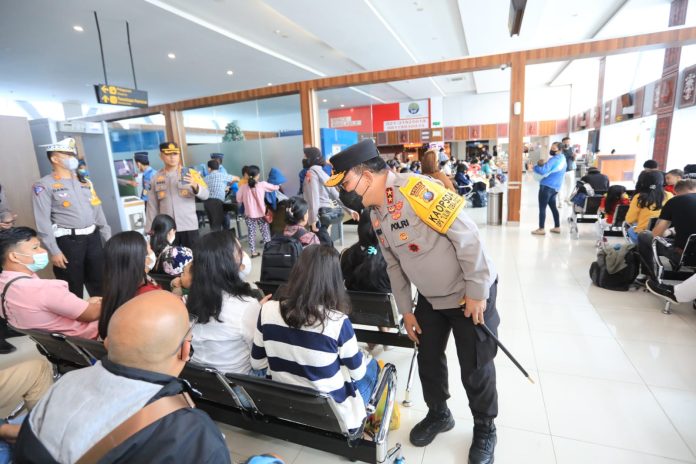 Kapolda Sumut Pantau Aktivitas Bandara Silangit dan Arus Lalu Lintas Taput