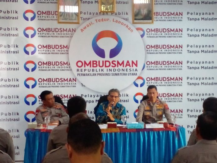 Ombudsman RI Perwakilan Sumut Abyadi Siregar menyampaikan penilaian pelayanan publik oleh kepolisian. (f:bany/mistar)