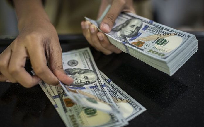 Dolar AS Melemah karena Investor Pertimbangkan Gejolak Perbankan