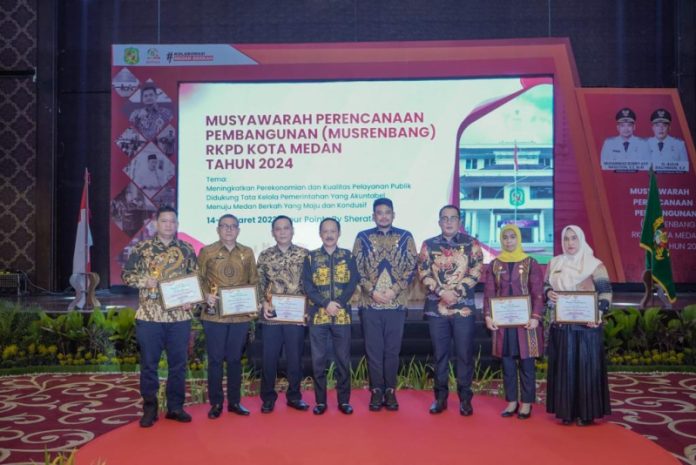 Sekretarit DPRD Medan Raih Juara 1 Kompetisi Inovasi Pelayanan Publik Kota Medan Tahun 2023