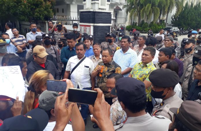 Rapat Paripurna Hak Angket Digeruduk Massa, Ini Tanggapan Ketua DPRD Siantar