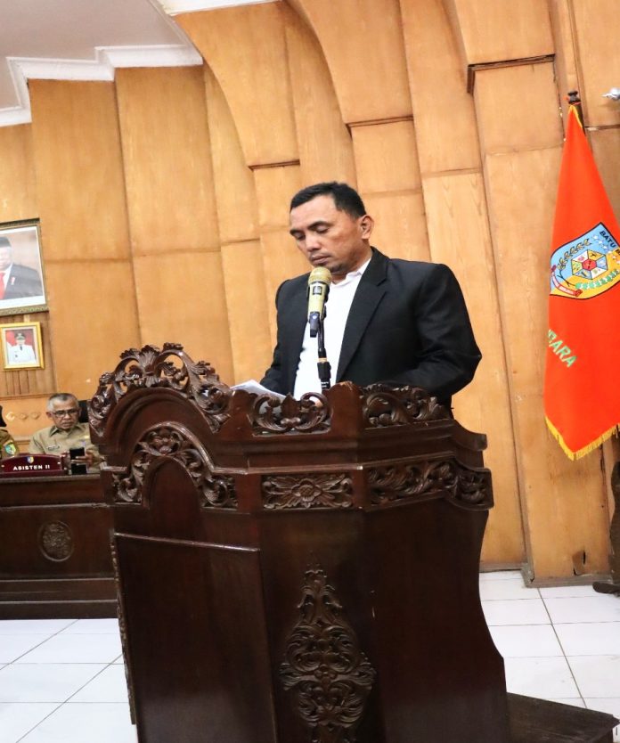 Juru bicara reses anggota DPRD Batu Bara dari Dapil 1 Citra Muliadi Bangun menyampaikan laporan resesnya.(f:ist/mistar)