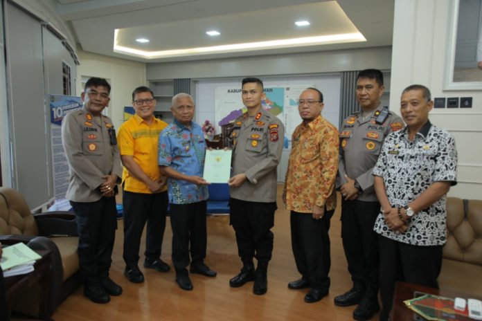 Polres Asahan Terima Sertifikat Tanah untuk Pembangunan Polsubsektor Aek Kuasan