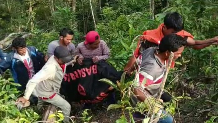 Tim SAR Gabungan Evakuasi Jenazah Remaja Asal Simalungun yang Jatuh ke Jurang Sedalam 80 Meter