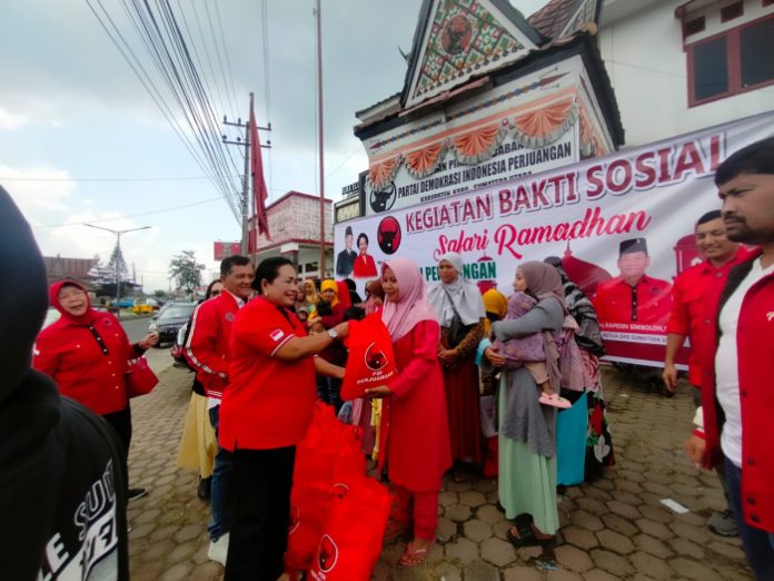 DPC PDIP Kabupaten Karo Salurkan 400 Paket Sembako