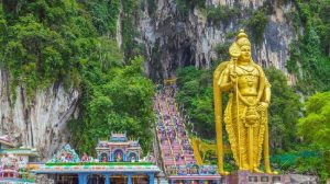 Daftar tempat wisata di Malaysia yang terkenal dan ikonis berikut bisa jadi rekomendasi saat situasi telah memungkinkan untuk berlibur ke Malaysia. (Foto: Istockphoto/VladyslavDanilin/)